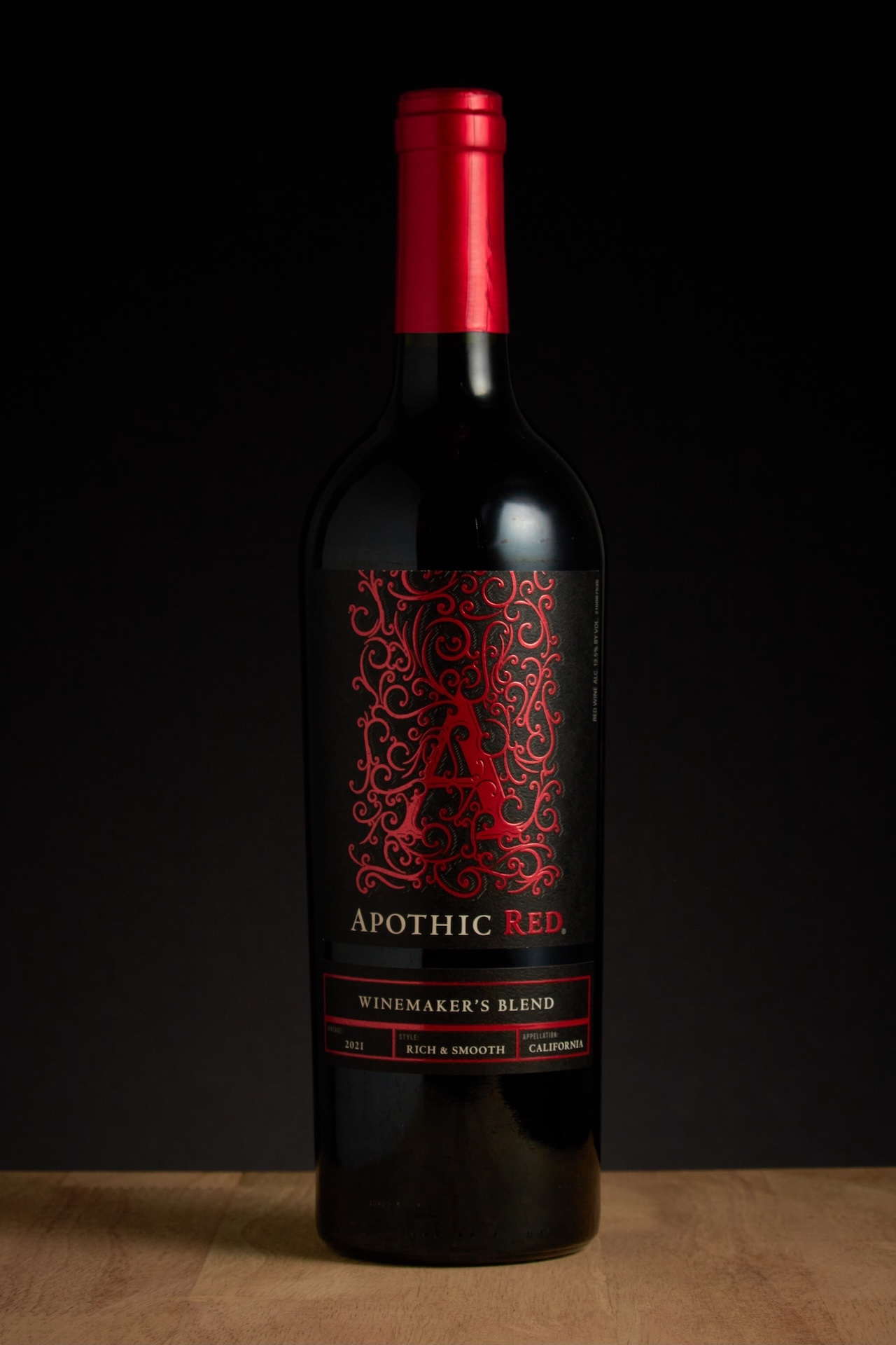 Apothic Red wine bottle, dramatic dark studio